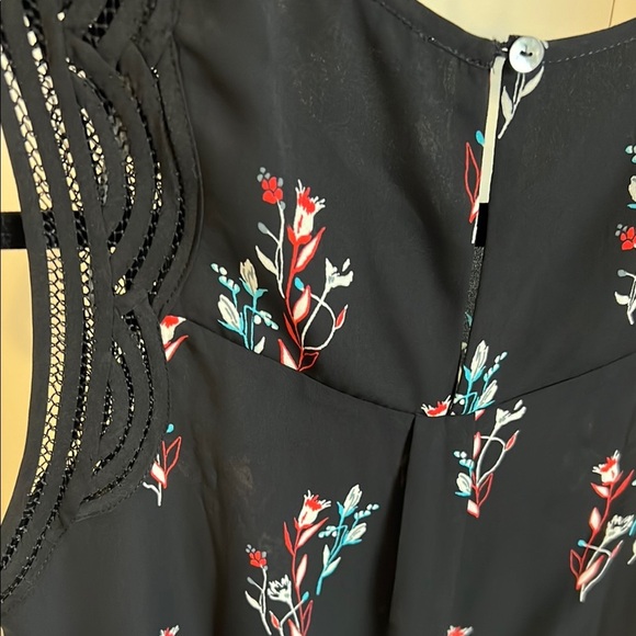 Daniel Rainn Pink and Green Sleeveless Tank Top - Picture 4 of 4